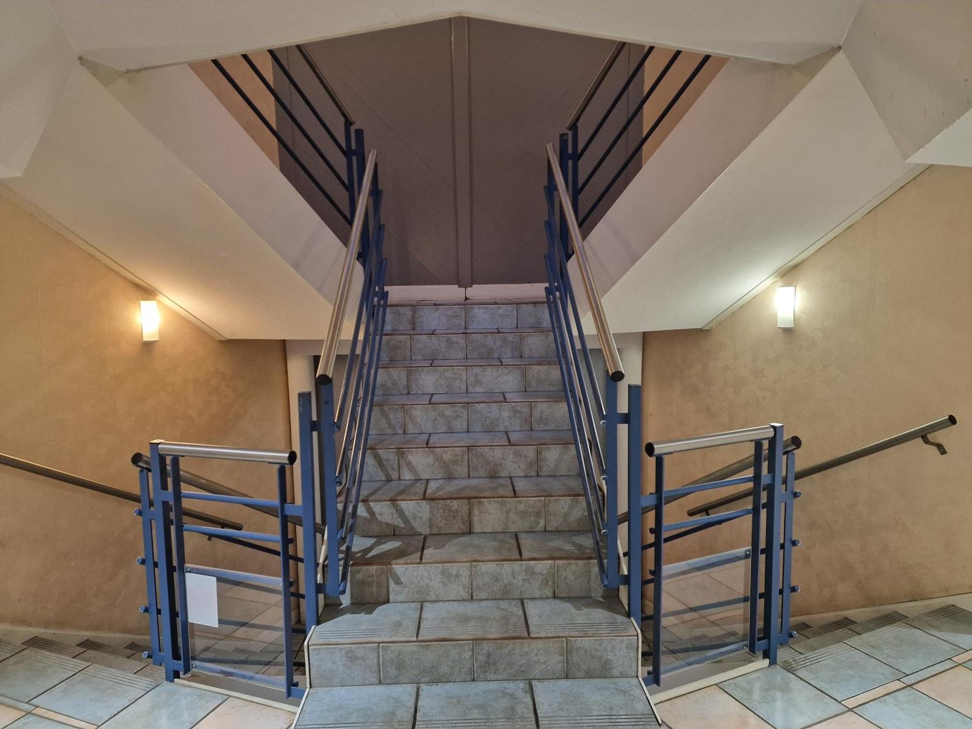 Comfortable Duplex En Residence Securisee Proche Metro Toulouse Extérieur photo