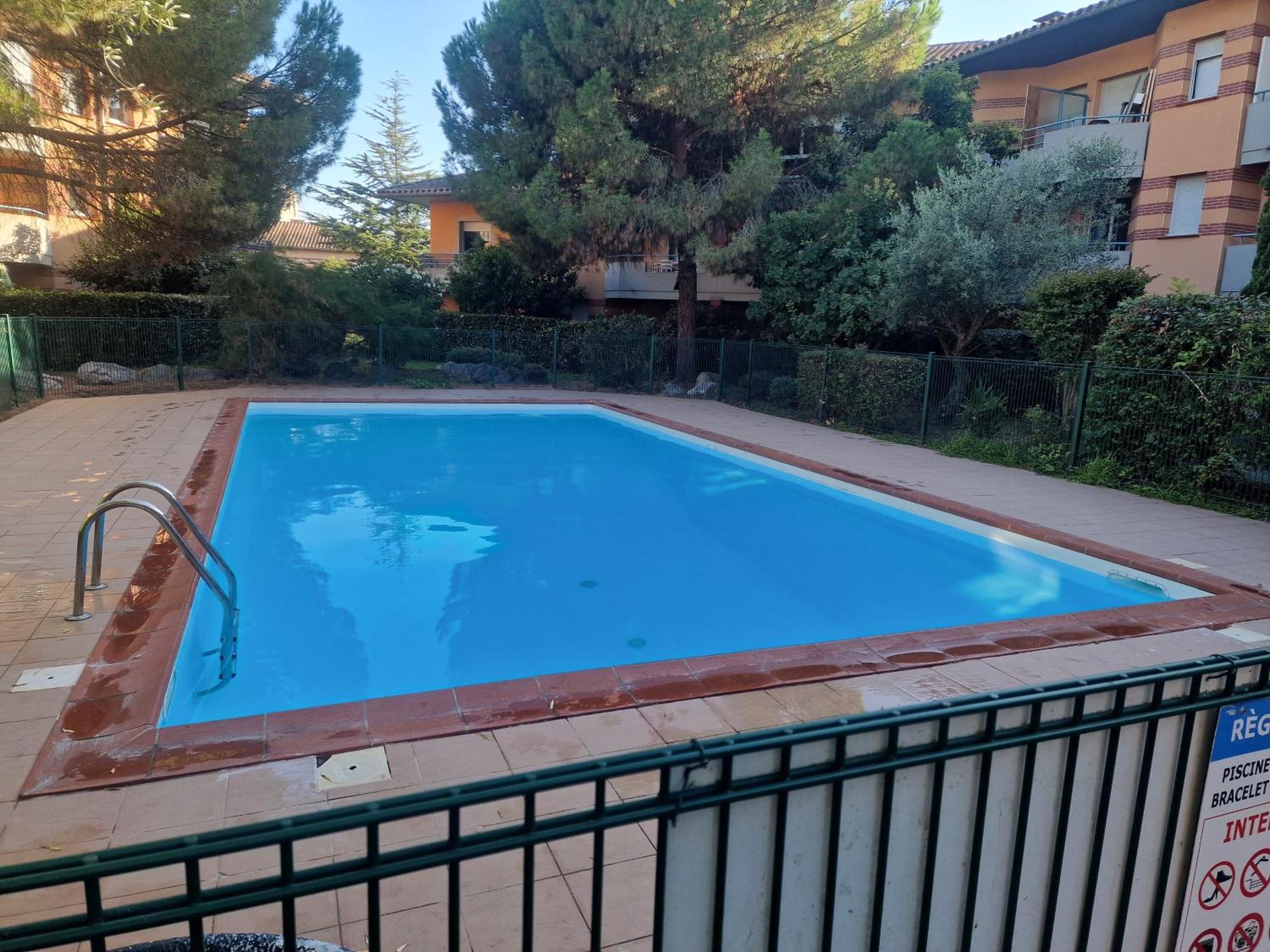 Comfortable Duplex En Residence Securisee Proche Metro Toulouse Extérieur photo